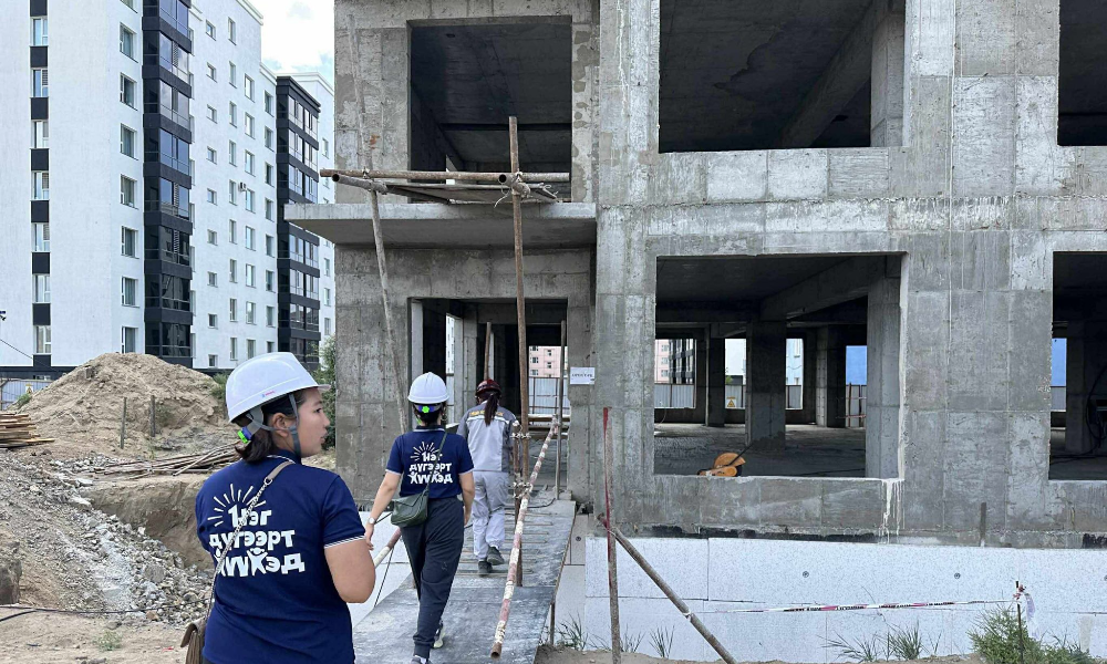 НАСАНД ХҮРЭЭГҮЙ ХҮҮХДИЙН ХӨДӨЛМӨР ЭРХЛЭЛТЭД ХЯНАЛТ ТАВИН АЖИЛЛАЖ БАЙНА